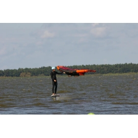 Kurs WING FOIL 6H - DŁUGI WEEKEND z zakwaterowaniem 4DNI/3NOCE/1OSOBA