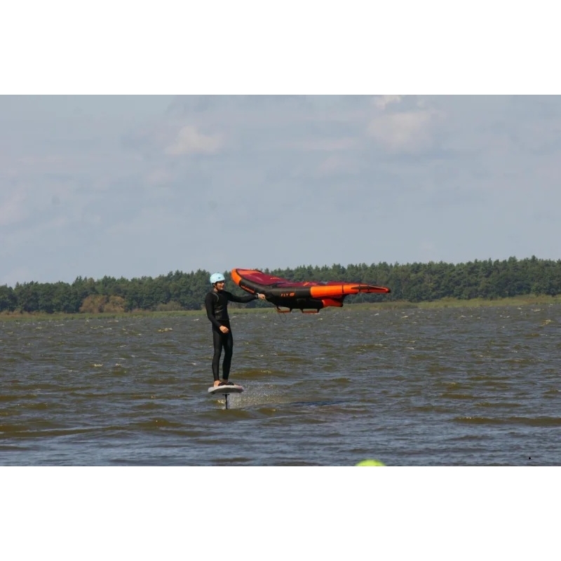 Kurs WING FOIL 6H - DŁUGI WEEKEND z zakwaterowaniem 4DNI/3NOCE/1OSOBA