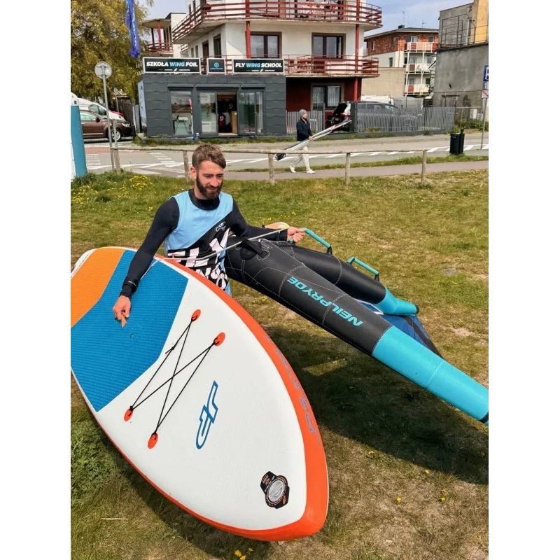 Kurs WING FOIL 6H - DŁUGI WEEKEND z zakwaterowaniem 4DNI/3NOCE/1OSOBA