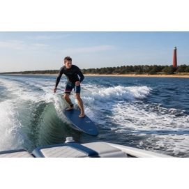 Surfing - Towing behind a motorboat 1 hour - Wake Surf